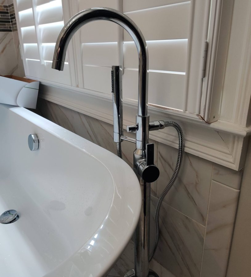 image of a bathtub